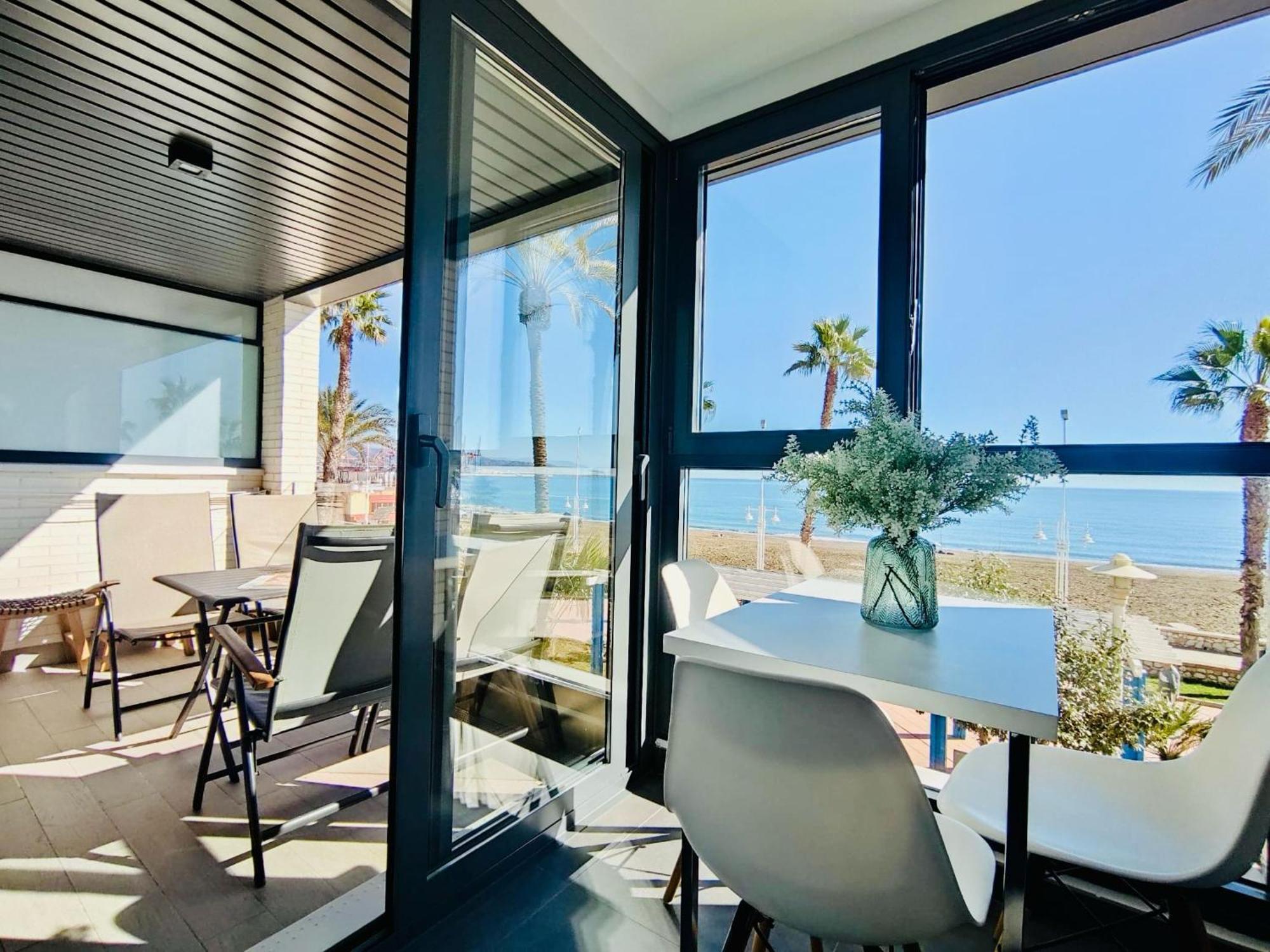 Ferienwohnung Gran Vivienda De Lujo Frente Al Mar Málaga Exterior foto